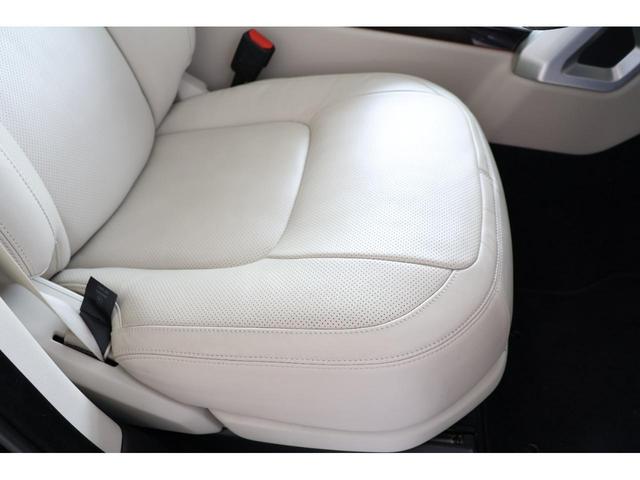 レンジローバー ヴォーグ 525PS サンルーフ・サイドステップ・メリディアン・牽引フック・エアサス・レーダー・ドラレコ・ディスプレイオーディオ・360度カメラ・衝突軽減ブレーキ・追従クルコン・LKA・BSA・ヒルコン(34枚目)