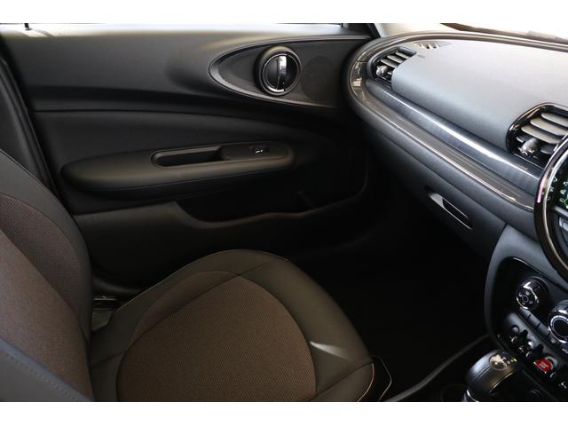 ＭＩＮＩ クラブマン　バッキンガム　衝突軽減ブレーキ・クルーズコントロール・ドライブレコーダー・ＥＴＣ・ＵＳＢ・ＡＵＸ・Ｂｌｕｅｔｏｏｔｈ・ＡＰＰＳ・アイドリングストップ・オートライト・バックカメラ・Ｒ１６ＡＷ（33枚目）