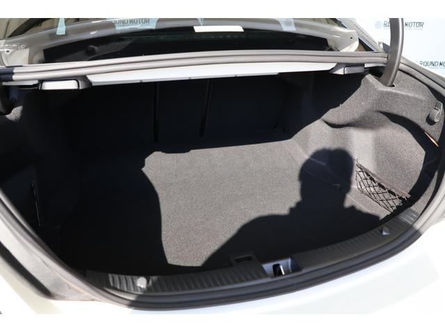 Cクラス C220d ローレウスエディション ディスプレイオーディオ・衝突軽減ブレーキ・追従クルコン・LKA・LCA・BSA・ステアシ・ナビ・DTV・Bluetooth・バックカメラ・Pアシスト・パワーシート・シートヒーター・R18AW(39枚目)