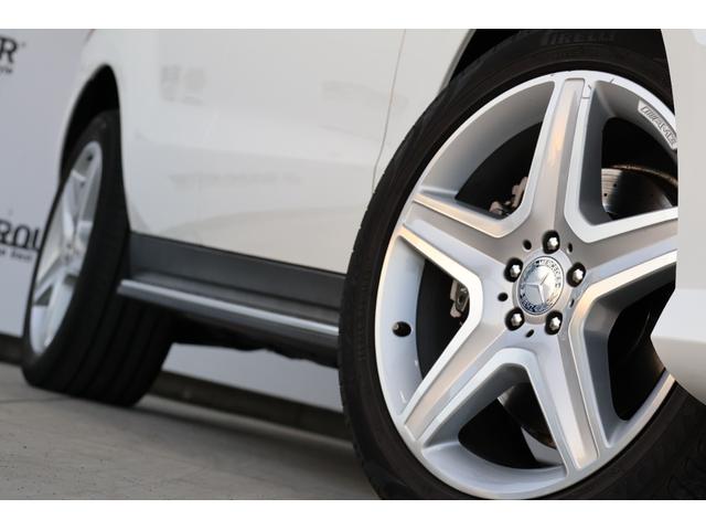 Mクラス ML350ブルーテック4マチックAMGスポーツパック (サンルーフ・衝突軽減ブレーキ・追従クルコン・レーンキープアシスト・ブラインドスポット・ヒルコン・地ナビ・ドラレコ・パワーシート・シートヒーター・R20AW・パワートランク(12枚目)