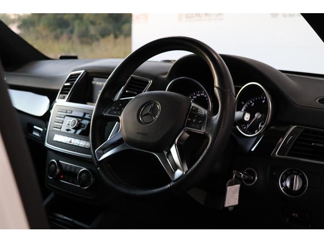 Mクラス ML350ブルーテック4マチックAMGスポーツパック (サンルーフ・衝突軽減ブレーキ・追従クルコン・レーンキープアシスト・ブラインドスポット・ヒルコン・地ナビ・ドラレコ・パワーシート・シートヒーター・R20AW・パワートランク(13枚目)