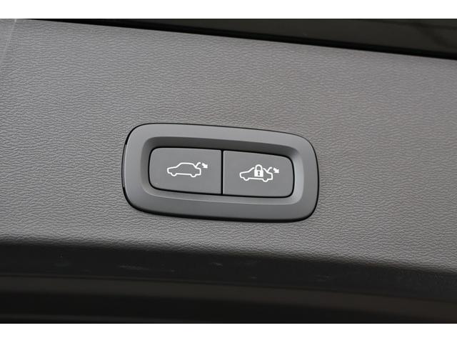 XC40 プラス B3 ディスプレイオーディオ・GoogleMap・Googleシステム・360度カメラ・LKA・BSA・衝突軽減ブレーキ・追従クルコン・オフロードモード・Pシート・シートヒーター・車両SIM・Pトランク(37枚目)