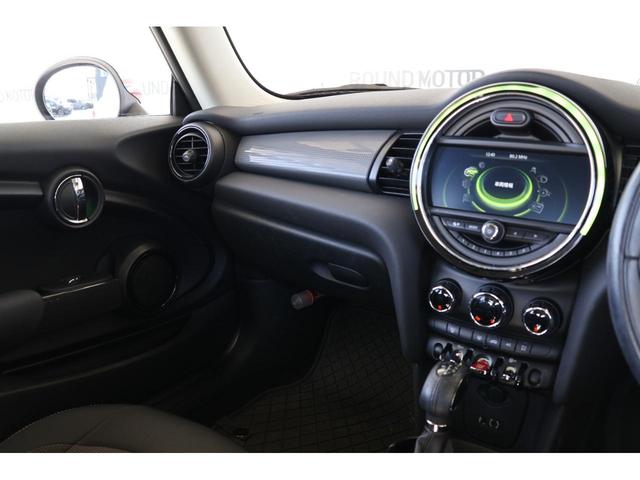 ＭＩＮＩ クーパー　ワンオーナー・純正ナビ・Ｂｌｕｅｔｏｏｔｈ・オートライト・ＡＵＸ・ＵＳＢ・Ｒ１５ＡＷ・スマートキー・アイドリングストップ（20枚目）
