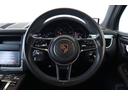 マカン　パドルシフト・レーダー・運転席Ｐシート・純正ナビ・ＤＴＶ・バックカメラ・サイドカメラ・クルーズコントロール・スポーツモード・オフロードモード・シートヒーター・スマートキー（16枚目）