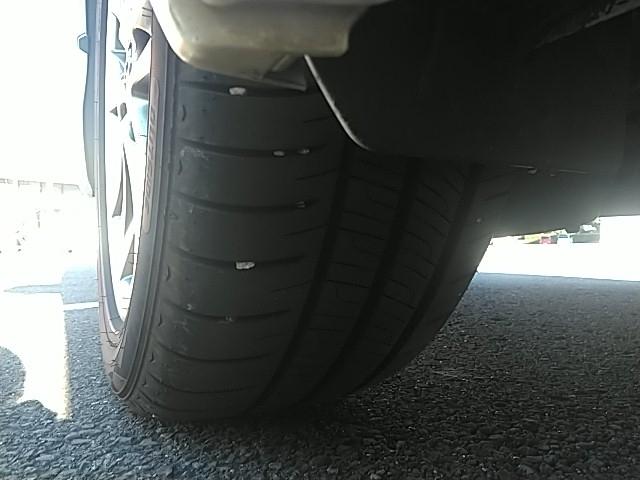 アルファード ２４０Ｓ　プライムセレクションＩＩ　タイプゴールド　両側電動スライド　キーレス　フルセグ　ナビ＆ＴＶ　１７アルミホイール　乗車定員７人　エアバッグ　オートマ　助手席エアバッグ　ＨＩＤヘッドライト　ＥＴＣ　バックカメラ　スマートキー（17枚目）