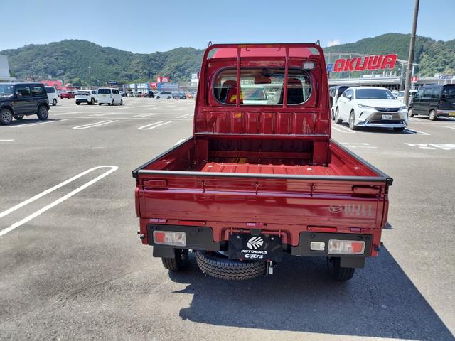 ハイゼットトラック ジャンボエクストラ　届出済未使用車　４ＷＤ　スマホ連携９型ディスプレイオーディオ　バックカメラ　ドラレコ　プロテクターパック　ワイドバイザー　フロアマット（3枚目）