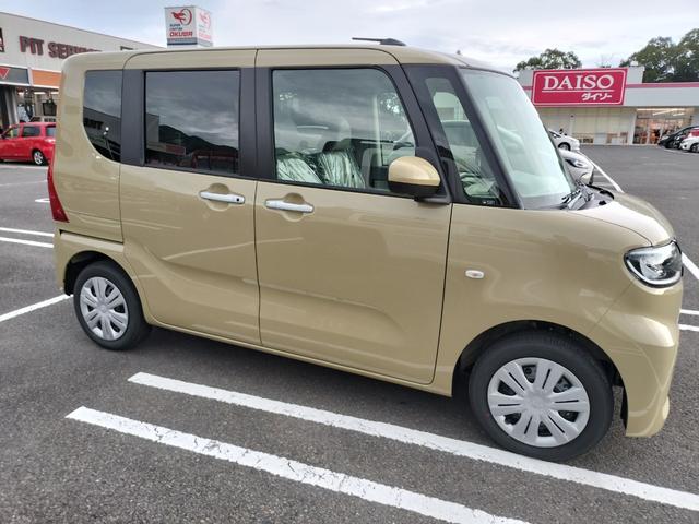 タント Ｘリミテッド　届出済未使用車　スマホ連携９インチディスプレイオーディオ　スマートパノラマパーキング　前後録画ドラレコ　フロアマット　ドアバイザー　ナンバーフレーム（4枚目）