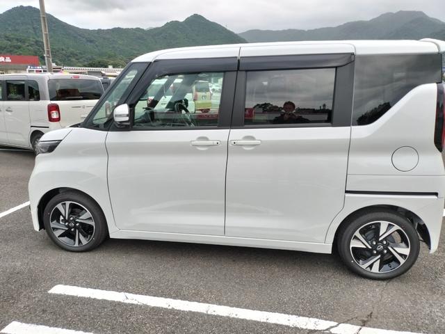 ルークス ハイウェイスター Gターボプロパイロットエディション 届出済未使用車 アラウンドビューモニター インテリジェントルームミラー 両側パワースライドドア プロパイロット ドアバイザー フロアマット(5枚目)