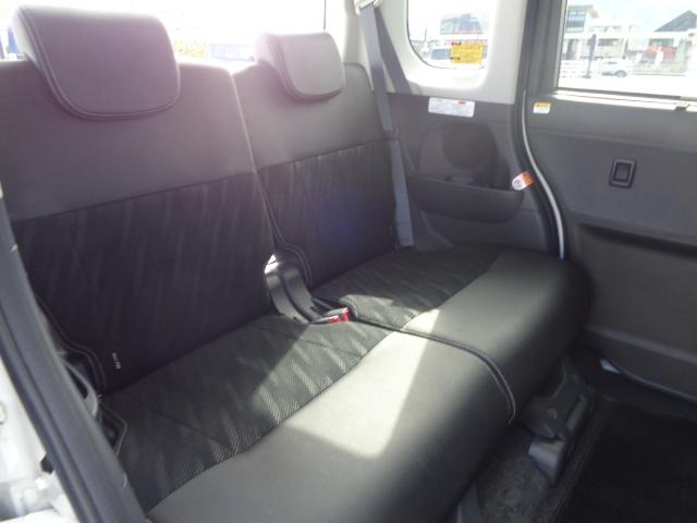 タント カスタムＲＳ　トップエディションＳＡ　両側パワスラ　社外地デジナビ　バックカメラ　ＥＴＣ　純正１５インチＡＷ　車検整備付（11枚目）