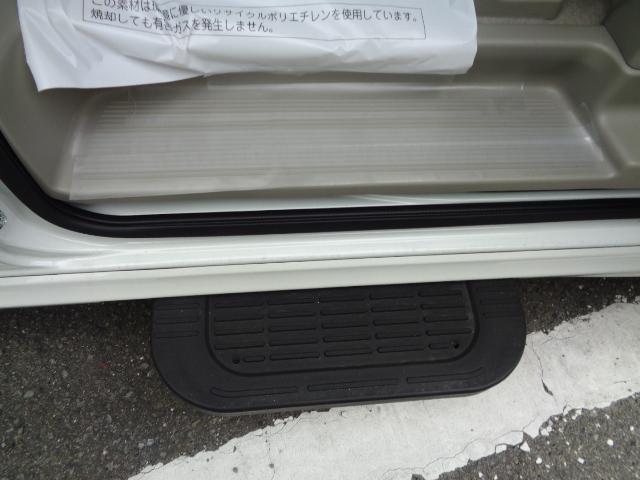 �����X���C�h�h�A�̓d���I�[�g�X�e�b�v�B���N�z�̕��⏬�������q�l�ɂƂ��Ă͂��肪�����ł���