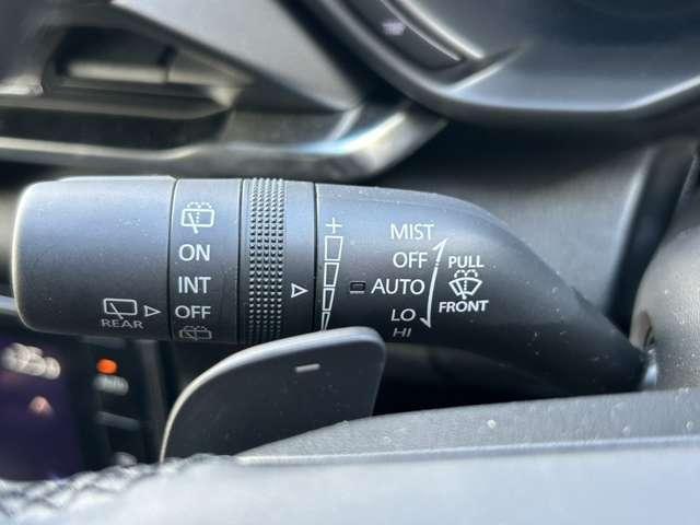 ＭＸ－３０ロータリーＥＶ エディション　Ｒ　当社試乗車／専用デザイン／ナビ／ＥＴＣ／全方位カメラ／ＬＥＤヘッドランプ／運転席電動シート／衝突軽減ブレーキ／レーンキープアシスト／誤発進抑制／レーダークルーズ／ロータリーＥＶ（15枚目）