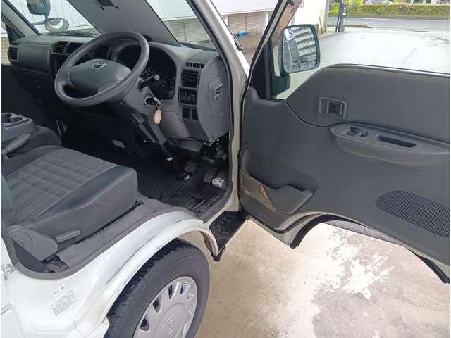 ボンゴバン １．８　ＤＸ　低床　ＥＴＣ　ＡＭ／ＦＭラジオ　５ドア　５人乗り　１８００ｃｃ（11枚目）