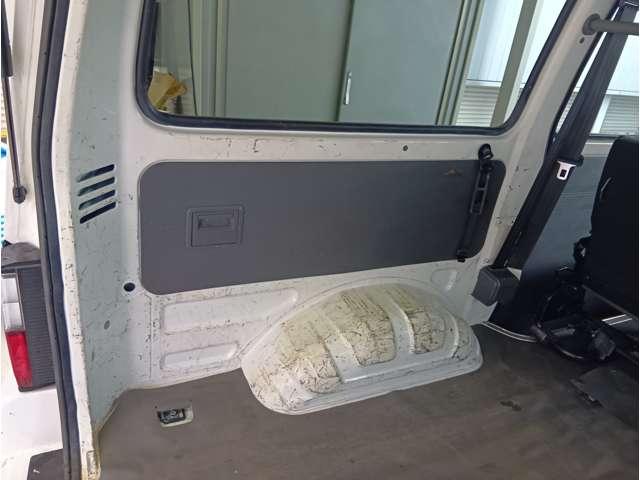 ボンゴバン １．８　ＤＸ　低床　ＥＴＣ　ＡＭ／ＦＭラジオ　５ドア　５人乗り　１８００ｃｃ（15枚目）