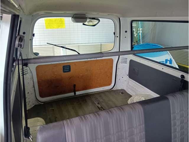 ボンゴバン １．８　ＤＸ　低床　ＥＴＣ　ＡＭ／ＦＭラジオ　５ドア　５人乗り　１８００ｃｃ（18枚目）