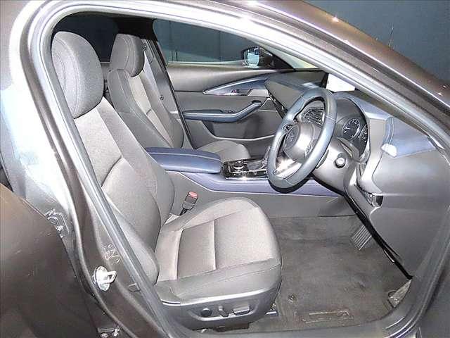 ＣＸ－３０ ２．０　２０Ｓ　プロアクティブ　ツーリングセレクション　衝突軽減ブレーキ／ナビ／ＥＴＣ／１８インチアルミ（12枚目）