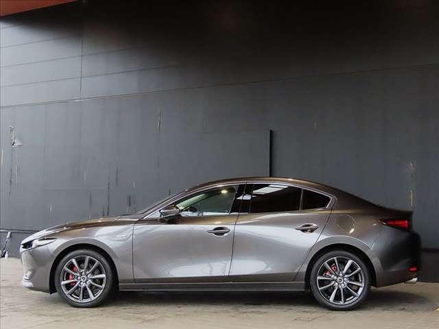 ＭＡＺＤＡ３セダン ２．０　Ｘ　Ｌパッケージ　４ＷＤ（3枚目）
