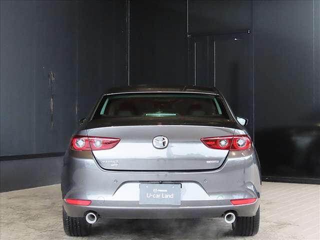 ＭＡＺＤＡ３セダン ２．０　Ｘ　Ｌパッケージ　４ＷＤ（7枚目）