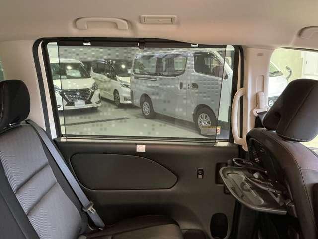 セレナ ハイウェイスターＶ　２．０　ハイウェイスターＶ　プロパイロット　衝突軽減ブレーキ　踏み間違い　メモリーナビ　アラウンドビューモニター　両側電動スライド　ドラレコ前後　ＥＴＣ２．０　ＬＥＤライト　禁煙車　ワンオーナー（11枚目）