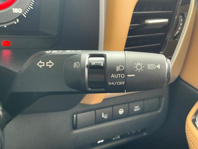 エクストレイル Ｇ　ｅ－４ＯＲＣＥ　１．５　Ｇ　ｅ－４ＯＲＣＥ　４ＷＤ　ナッパレザー　全席シートヒーター　衝突軽減ブレーキ　踏み間違い防止　　メーカーナビ　全方位カメラ　ＥＴＣ２．０　ＬＥＤライト　１９インチアルミ　　試乗車　禁煙車（48枚目）