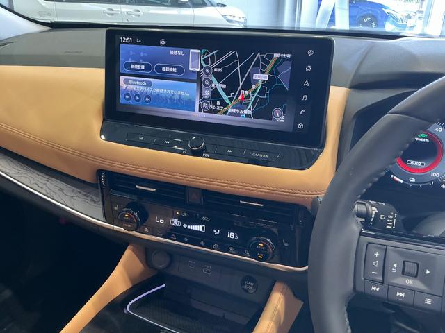 エクストレイル Ｇ　ｅ－４ＯＲＣＥ　１．５　Ｇ　ｅ－４ＯＲＣＥ　４ＷＤ　ナッパレザー　全席シートヒーター　衝突軽減ブレーキ　踏み間違い防止　　メーカーナビ　全方位カメラ　ＥＴＣ２．０　ＬＥＤライト　１９インチアルミ　　試乗車　禁煙車（57枚目）