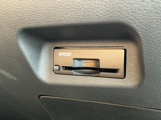 エクストレイル Ｇ　ｅ－４ＯＲＣＥ　１．５　Ｇ　ｅ－４ＯＲＣＥ　４ＷＤ　ナッパレザー　全席シートヒーター　衝突軽減ブレーキ　踏み間違い防止　　メーカーナビ　全方位カメラ　ＥＴＣ２．０　ＬＥＤライト　１９インチアルミ　　試乗車　禁煙車（69枚目）