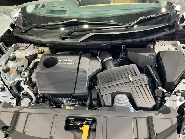 エクストレイル Ｇ　ｅ－４ＯＲＣＥ　１．５　Ｇ　ｅ－４ＯＲＣＥ　４ＷＤ　ナッパレザー　全席シートヒーター　衝突軽減ブレーキ　踏み間違い防止　　メーカーナビ　全方位カメラ　ＥＴＣ２．０　ＬＥＤライト　１９インチアルミ　　試乗車　禁煙車（75枚目）