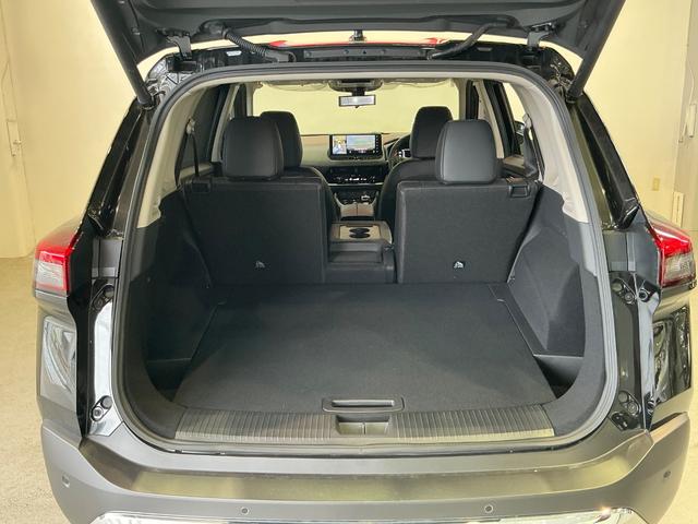 エクストレイル Ｇ　ｅ－４ＯＲＣＥ　１．５　Ｇ　ｅ－４ＯＲＣＥ　４ＷＤ　衝突軽減ブレーキ　踏み間違い防止　前後シートヒーター　メーカーナビ　全方位カメラ　純正２ドライブレコーダー　ＥＴＣ２．０　ＬＥＤ　１９インチアルミ　試乗車　禁煙車（41枚目）