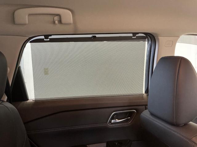 エクストレイル Ｇ　ｅ－４ＯＲＣＥ　１．５　Ｇ　ｅ－４ＯＲＣＥ　４ＷＤ　衝突軽減ブレーキ　踏み間違い防止　前後シートヒーター　メーカーナビ　全方位カメラ　純正２ドライブレコーダー　ＥＴＣ２．０　ＬＥＤ　１９インチアルミ　試乗車　禁煙車（64枚目）