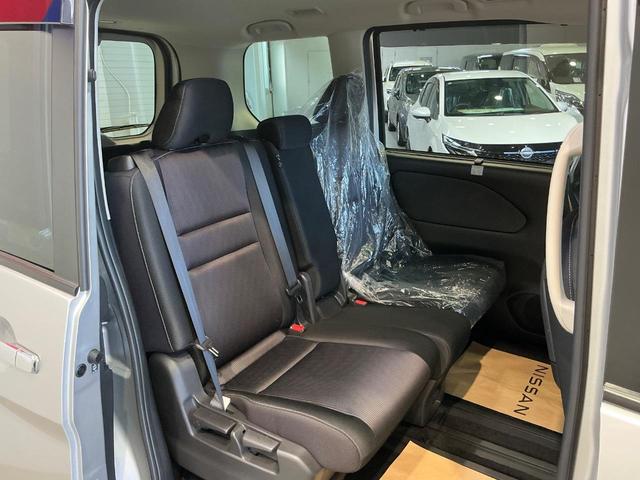 セレナ ハイウェイスター 2.0 ハイウェイスター 衝突軽減ブレーキ 踏み間違い防止 メモリーナビ バックカメラ ETC ドラレコ 片側電動スライドドア オートライト スマートキー プライバシーガラス ワンオーナー 禁煙車(52枚目)