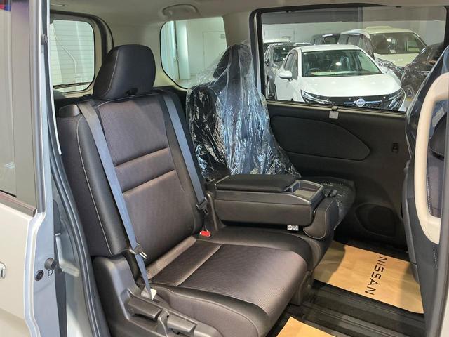 セレナ ハイウェイスター 2.0 ハイウェイスター 衝突軽減ブレーキ 踏み間違い防止 メモリーナビ バックカメラ ETC ドラレコ 片側電動スライドドア オートライト スマートキー プライバシーガラス ワンオーナー 禁煙車(63枚目)