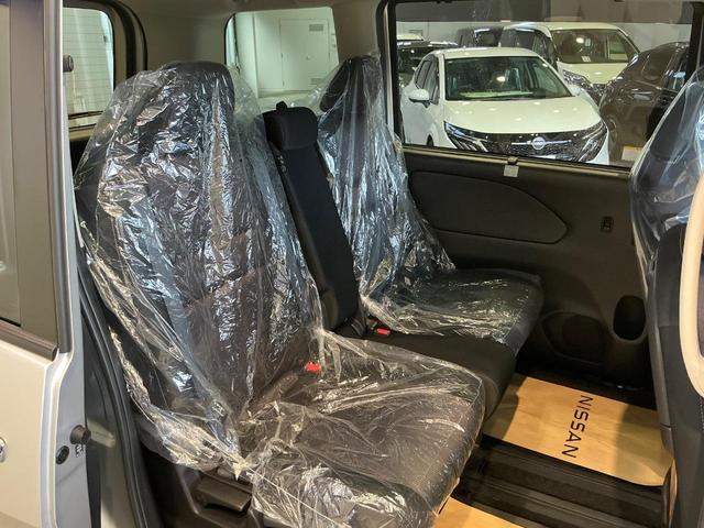 セレナ ハイウェイスター 2.0 ハイウェイスター 衝突軽減ブレーキ 踏み間違い防止 メモリーナビ バックカメラ ETC ドラレコ 片側電動スライドドア オートライト スマートキー プライバシーガラス ワンオーナー 禁煙車(67枚目)