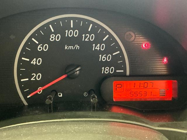 マーチ Ｓ　１．２　Ｓ　リモコンキー　ドラレコ前後　ＥＴＣ　メモリーナビ　ＣＤ　ＤＶＤ再生　ＢＬＵＥＴＯＯＴＨオーディオ　フルセグＴＶ　運転席＆助手席エアバック　プライバシーガラス　ワンオーナー　禁煙車（40枚目）