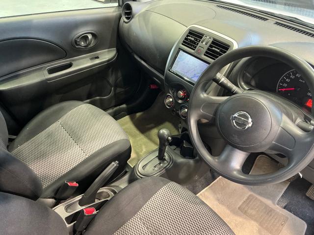 マーチ Ｓ　１．２　Ｓ　リモコンキー　ドラレコ前後　ＥＴＣ　メモリーナビ　ＣＤ　ＤＶＤ再生　ＢＬＵＥＴＯＯＴＨオーディオ　フルセグＴＶ　運転席＆助手席エアバック　プライバシーガラス　ワンオーナー　禁煙車（48枚目）