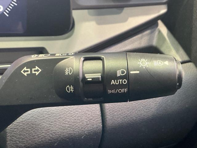 オーラ ニスモ NISMO プロパイロット 衝突軽減ブレーキ 踏み間違い防止 シートヒーター メーカーナビ 全方位カメラ LEDヘッドランプ ドラレコ前後 ETC2.0 スマートルームミラー ワンオーナー 禁煙車(51枚目)