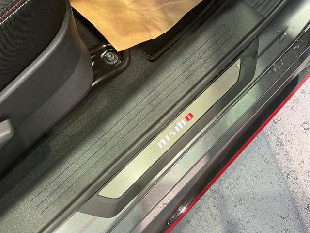 オーラ ニスモ NISMO プロパイロット 衝突軽減ブレーキ 踏み間違い防止 シートヒーター メーカーナビ 全方位カメラ LEDヘッドランプ ドラレコ前後 ETC2.0 スマートルームミラー ワンオーナー 禁煙車(65枚目)