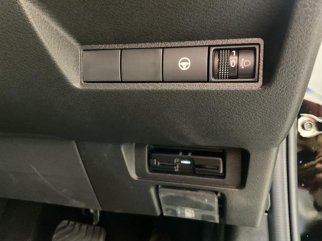 ノート Ｘ　１．２　Ｘ　元試乗車　プロパイロット　ＬＥＤヘッドランプ　全方位カメラ　踏み間違い防止アシスト　日産純正前後ドライブレコーダー　ＥＴＣ２．０　メモリーナビ　スマートルームミラー　禁煙車（37枚目）