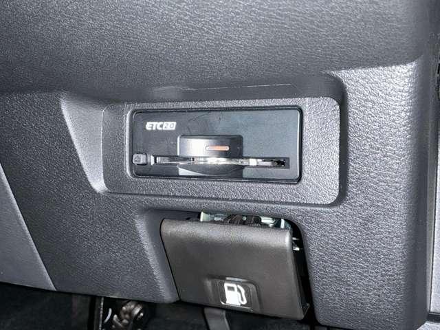 ノート X 1.2 X 元試乗車 プロパイロット メーカーナビ アラウンドビューモニター 衝突軽減ブレーキ 踏み間違い防止アシスト 車線逸脱警報 ETC2.0 SOSコール スマートルームミラー 禁煙車(17枚目)