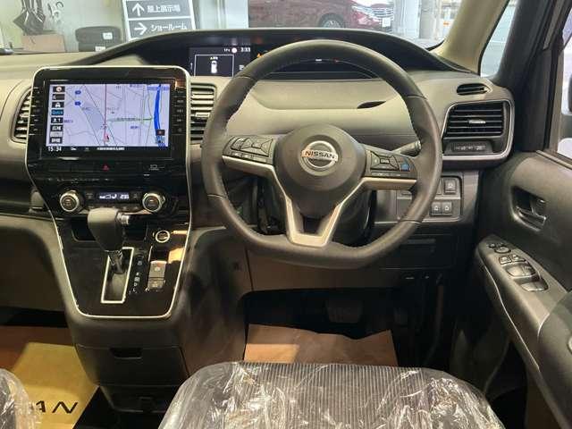 セレナ ハイウェイスターV 2.0 ハイウェイスターV プロパイロット LED アラウンドビューモニター 踏み間違い防止アシスト ドラレコ前後 ETC2.0 メモリーナビ スマートルームミラー 両側オートスライドドア 禁煙車(4枚目)