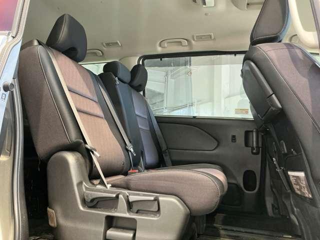 セレナ ハイウェイスター　ＶセレクションＩＩ　２．０　ハイウェイスター　ＶセレクションＩＩ　衝突軽減ブレーキ　踏み間違い防止　純正メモリーナビ　後席モニター　アラウンドビューモニター　両側電動スライドドア　純正ドラレコ　ＥＴＣ　ＬＥＤ　禁煙車（6枚目）