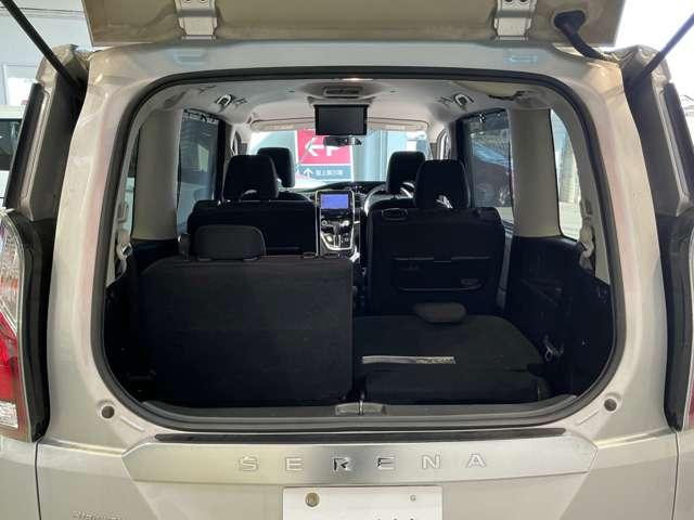 セレナ ハイウェイスター　ＶセレクションＩＩ　２．０　ハイウェイスター　ＶセレクションＩＩ　衝突軽減ブレーキ　踏み間違い防止　純正メモリーナビ　後席モニター　アラウンドビューモニター　両側電動スライドドア　純正ドラレコ　ＥＴＣ　ＬＥＤ　禁煙車（8枚目）
