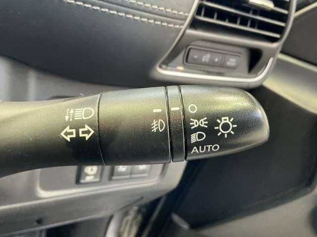 セレナ ハイウェイスター　ＶセレクションＩＩ　２．０　ハイウェイスター　ＶセレクションＩＩ　衝突軽減ブレーキ　踏み間違い防止　純正メモリーナビ　後席モニター　アラウンドビューモニター　両側電動スライドドア　純正ドラレコ　ＥＴＣ　ＬＥＤ　禁煙車（16枚目）