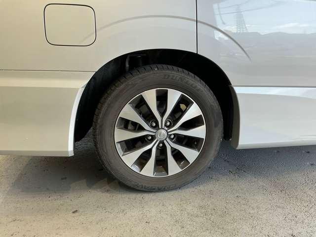 セレナ ハイウェイスター　ＶセレクションＩＩ　２．０　ハイウェイスター　ＶセレクションＩＩ　衝突軽減ブレーキ　踏み間違い防止　純正メモリーナビ　後席モニター　アラウンドビューモニター　両側電動スライドドア　純正ドラレコ　ＥＴＣ　ＬＥＤ　禁煙車（20枚目）