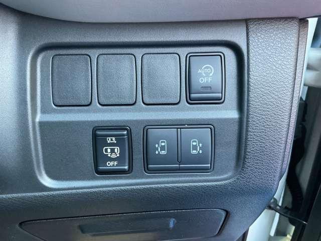 セレナ ２．０　ハイウェイスター　ＶセレクションＩＩ　アラウンドビューモニター　バックモニタ　全周囲モニタ　アイスト　Ｐアシスト　インテリキー　ＬＥＤライト　ＥＴＣ車載器　オートクルーズコントロール　サイドエアバッグ　ドライブレコーダー　メモリ－ナビ　アルミ　ＴＶナビ　エアバック（10枚目）