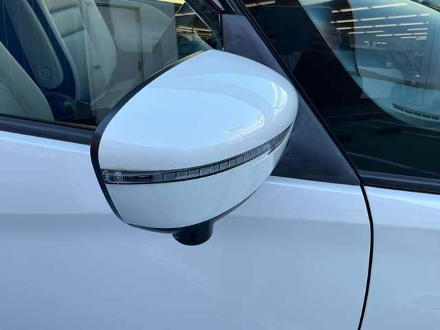 セレナ ２．０　ハイウェイスター　ＶセレクションＩＩ　アラウンドビューモニター　バックモニタ　全周囲モニタ　アイスト　Ｐアシスト　インテリキー　ＬＥＤライト　ＥＴＣ車載器　オートクルーズコントロール　サイドエアバッグ　ドライブレコーダー　メモリ－ナビ　アルミ　ＴＶナビ　エアバック（19枚目）