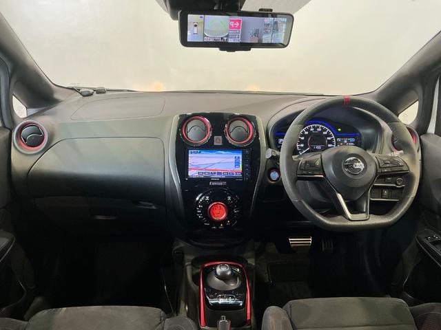 ノート e-POWER NISMO S メモリーナビ アラウンド スマートキー&プッシュスタート LEDランプ 盗難防止装置 Rカメラ LKA サイドカメラ 禁煙車 点検記録簿 メモリーナビ付き アイドリングストップ ワンセグテレビ パワーウィンドウ ETC ABS(23枚目)