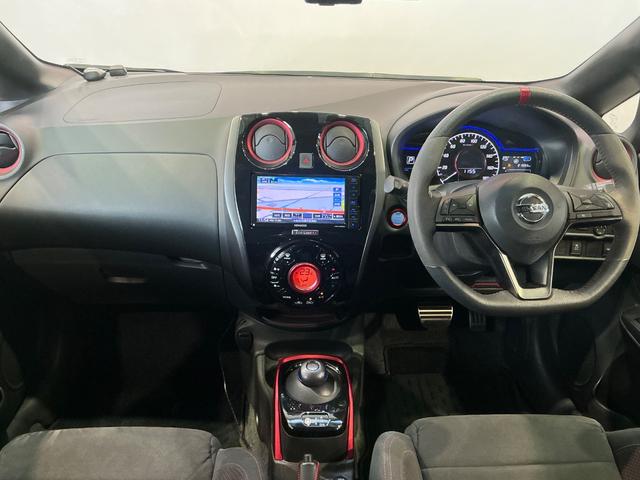 ノート e-POWER NISMO S メモリーナビ アラウンド スマートキー&プッシュスタート LEDランプ 盗難防止装置 Rカメラ LKA サイドカメラ 禁煙車 点検記録簿 メモリーナビ付き アイドリングストップ ワンセグテレビ パワーウィンドウ ETC ABS(25枚目)
