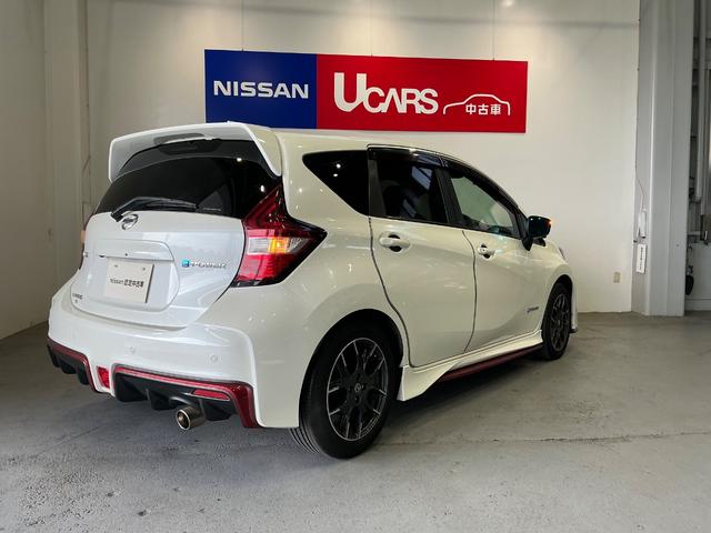 ノート e-POWER NISMO S メモリーナビ アラウンド スマートキー&プッシュスタート LEDランプ 盗難防止装置 Rカメラ LKA サイドカメラ 禁煙車 点検記録簿 メモリーナビ付き アイドリングストップ ワンセグテレビ パワーウィンドウ ETC ABS(41枚目)