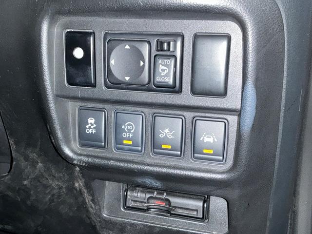 ジューク 1.5 15RX Vセレクション パーソナライゼーション レーンアシスト 禁煙 全周囲カメラ インテリジェントキー アイドリングストップ バックカメラ イモビライザー ナビTV ドライブレコーダー エアバッグ オートエアコン メモリーナビ パワーウインドウ(56枚目)