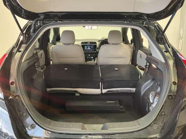 リーフ ｅ＋　Ｘ　ＬＥＤヘッドランプ　インテリジェントキー　ワンオ－ナ－車　クルーズコントロール　ＬＥＤライト　ＥＴＣ　インテリキー　バックカメラ　メモリーナビ　オートエアコン　サイドエアバック　Ｗエアバック　ＡＷ　ナビＴＶ　キーフリー　ＡＢＳ　ワンセグＴＶ（9枚目）