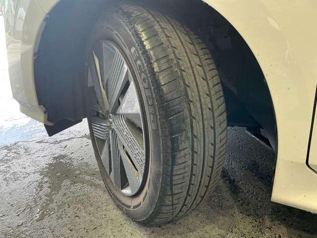 �V�ԓX�܁i�T�[�r�X�H�ꕹ�݁j�E���ÎԓX�܂��킹�ĂP�O�T�̋��_���́A���Y�����Ԍn��f�B�[���[�őS���ő�K�́I�@�W�S�̃T�[�r�X�H�ꂪ�A���w������o�b�N�A�b�v�I